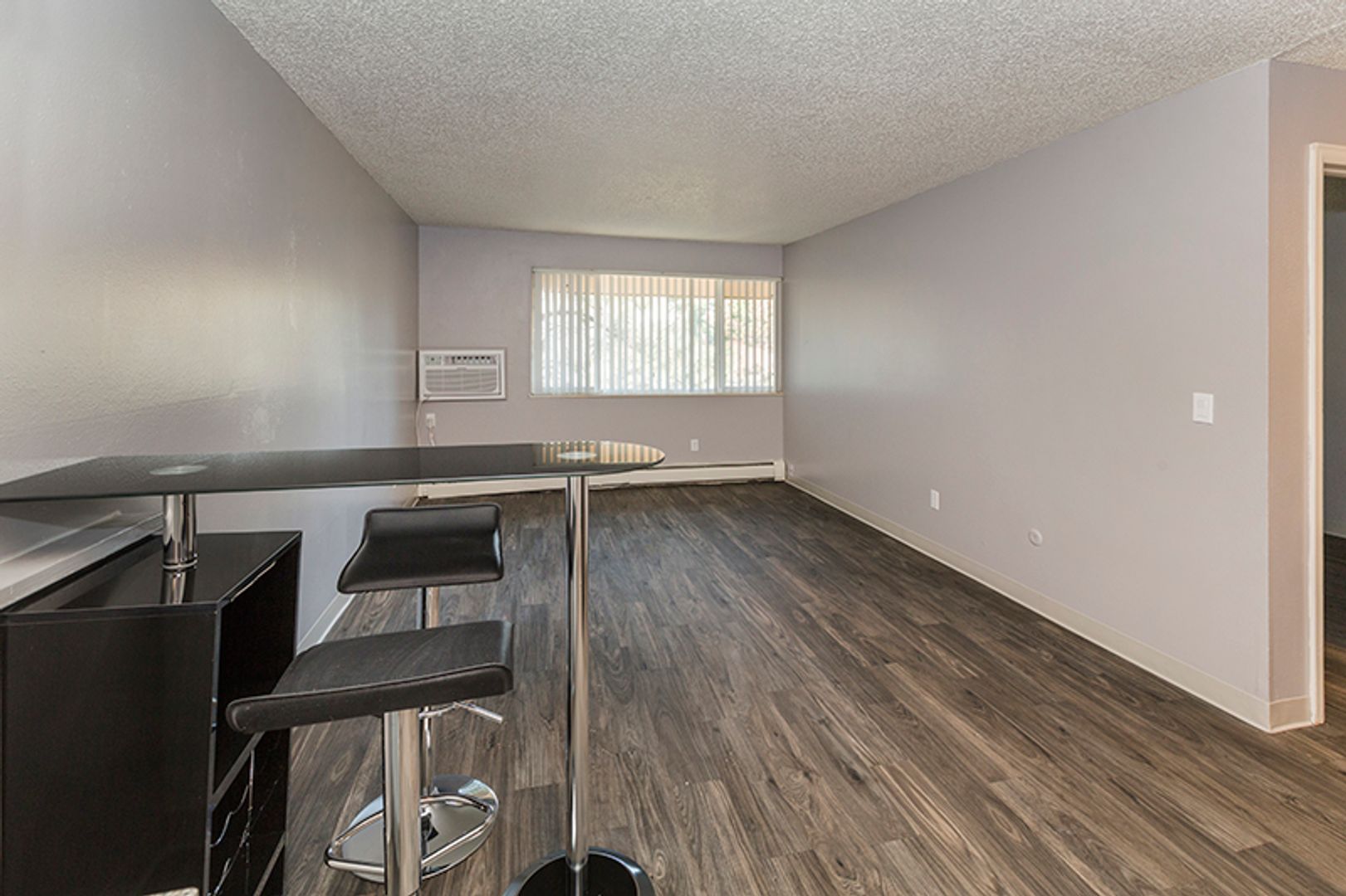 Colorado Springs Apartment: 3914 N. Academy Blvd.