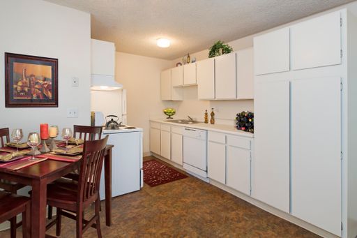 1015 Fontmore Road, 302 – photo 1