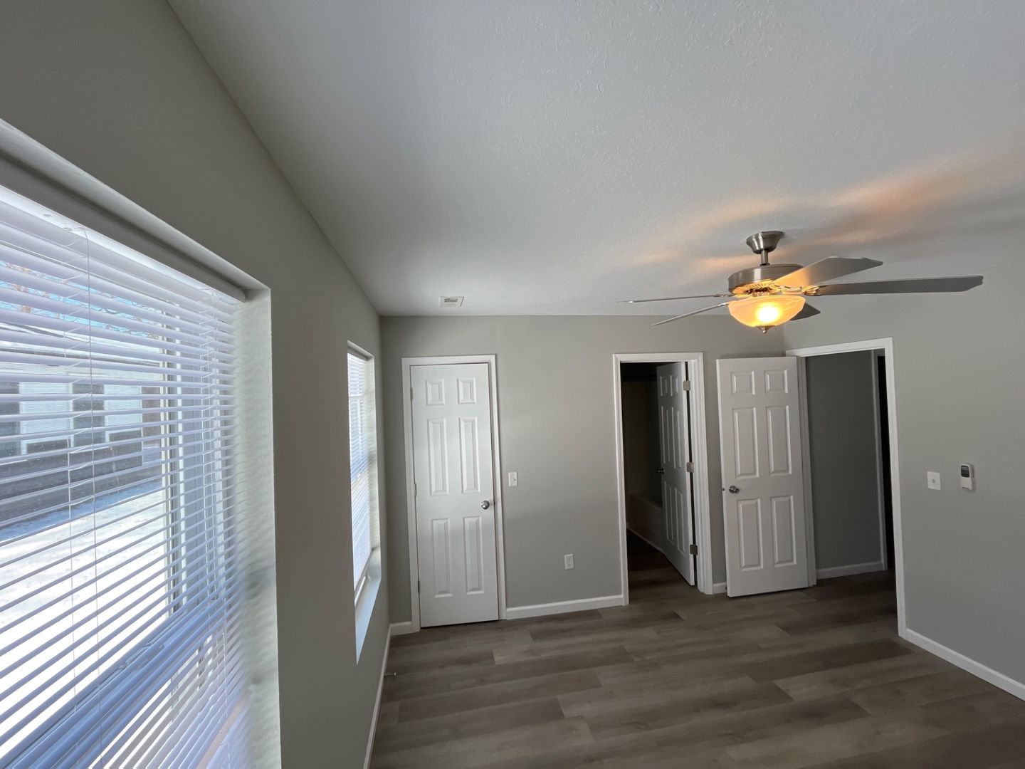 Eldon Apartment: 301 7th Street