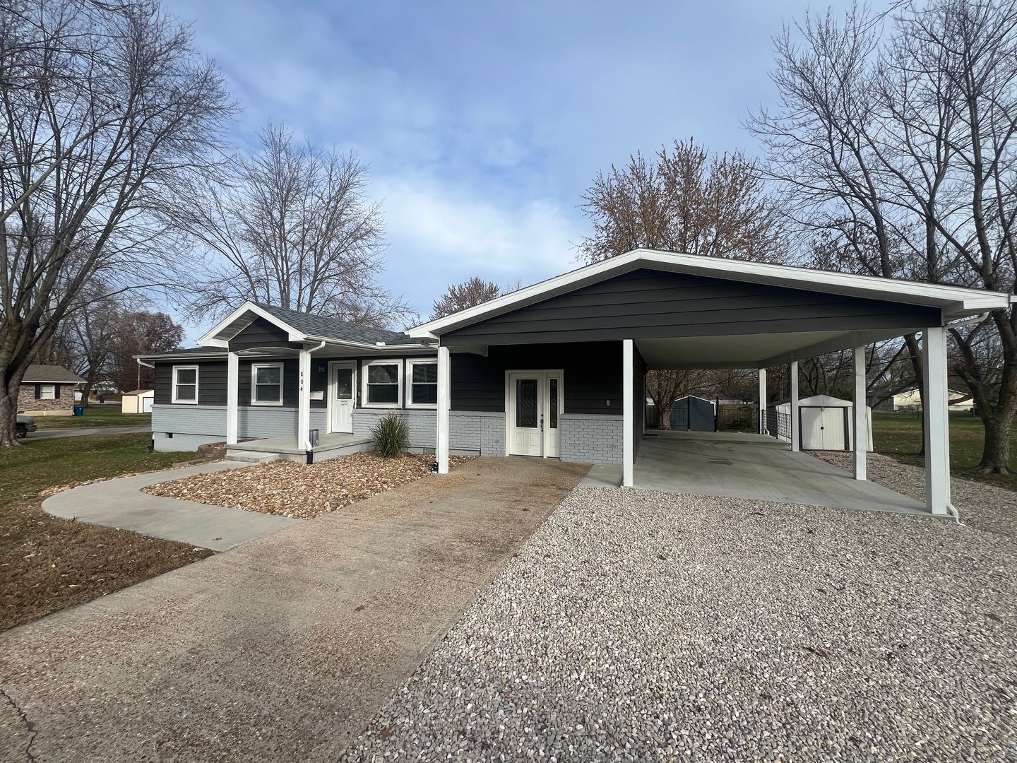 Eldon House: 804 N Oak Street
