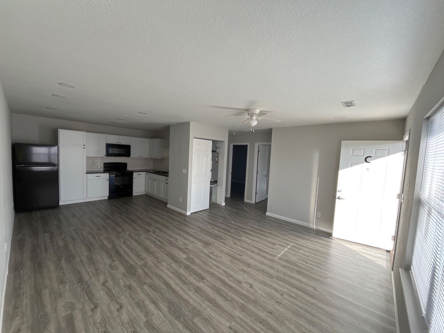 Eldon Apartment: 305 Grant Court