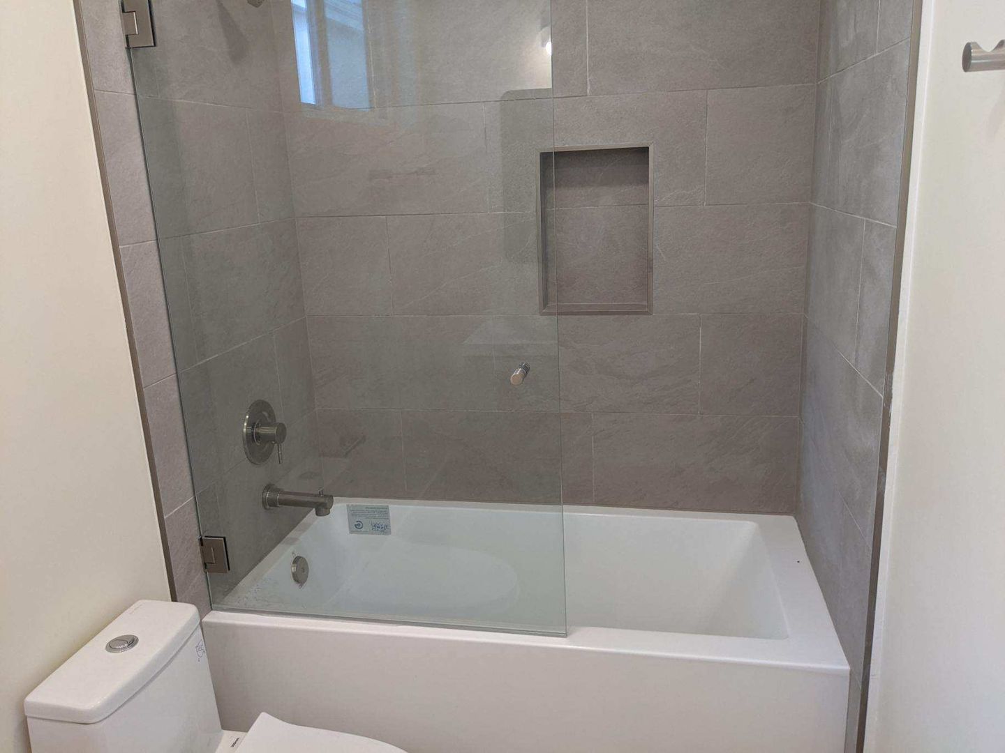 Huntington Beach Apartment: 410 Huntington St.