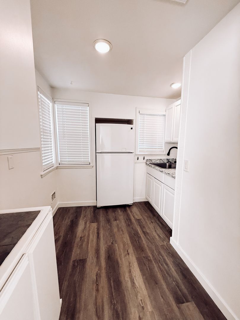 Long Beach Apartment: 25-31 W. 53rd Street