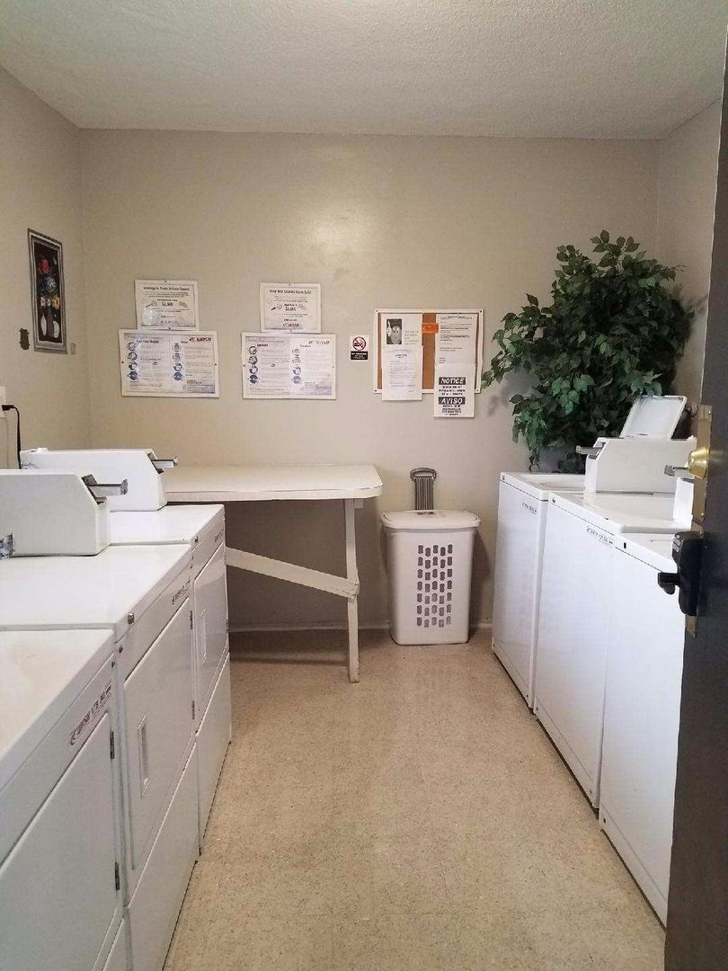 La Habra Apartment: 911 N. Walnut Street