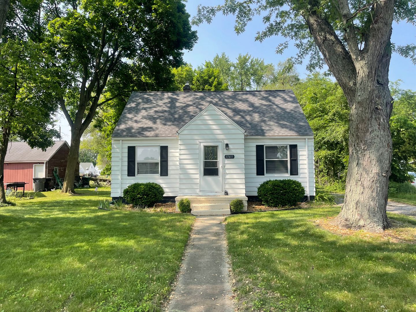 South Bend House: 17615 Hepler St