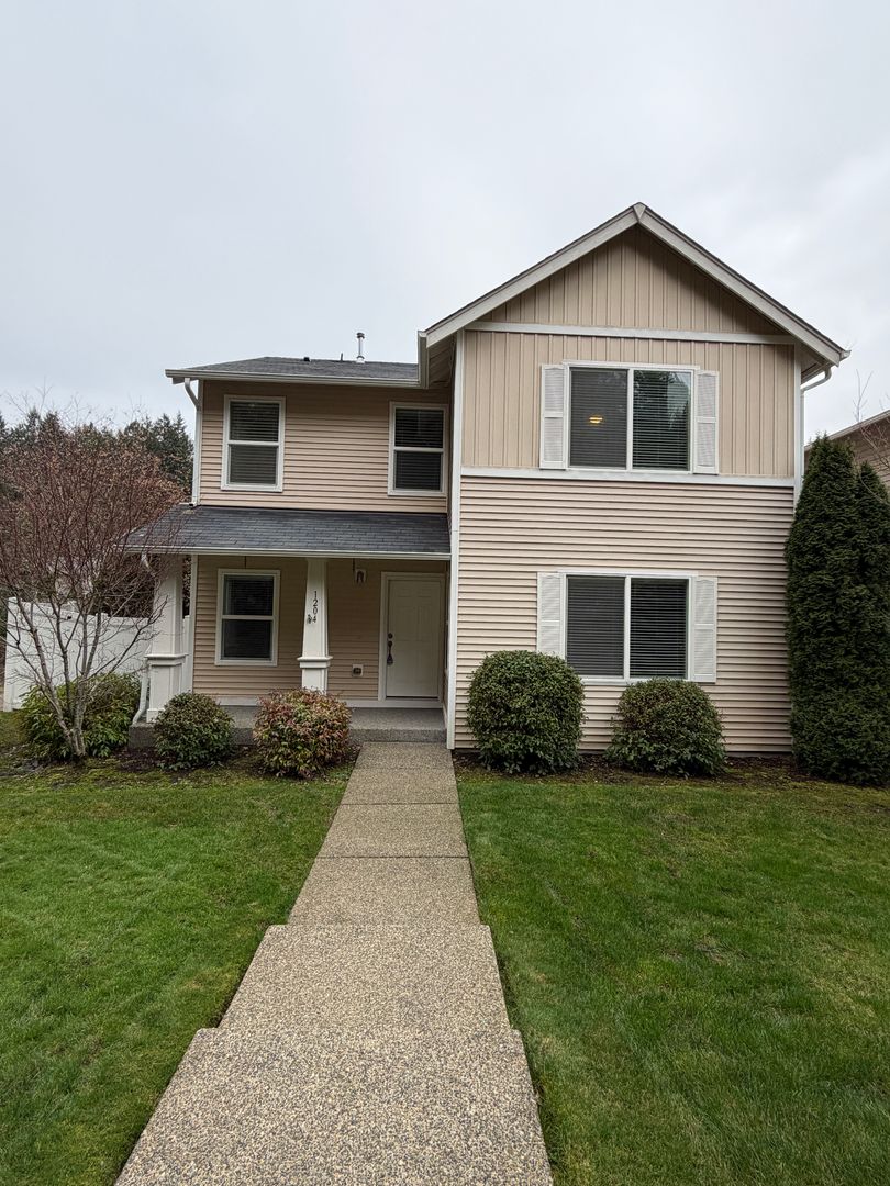 DuPont House: 1204 Burnside Place