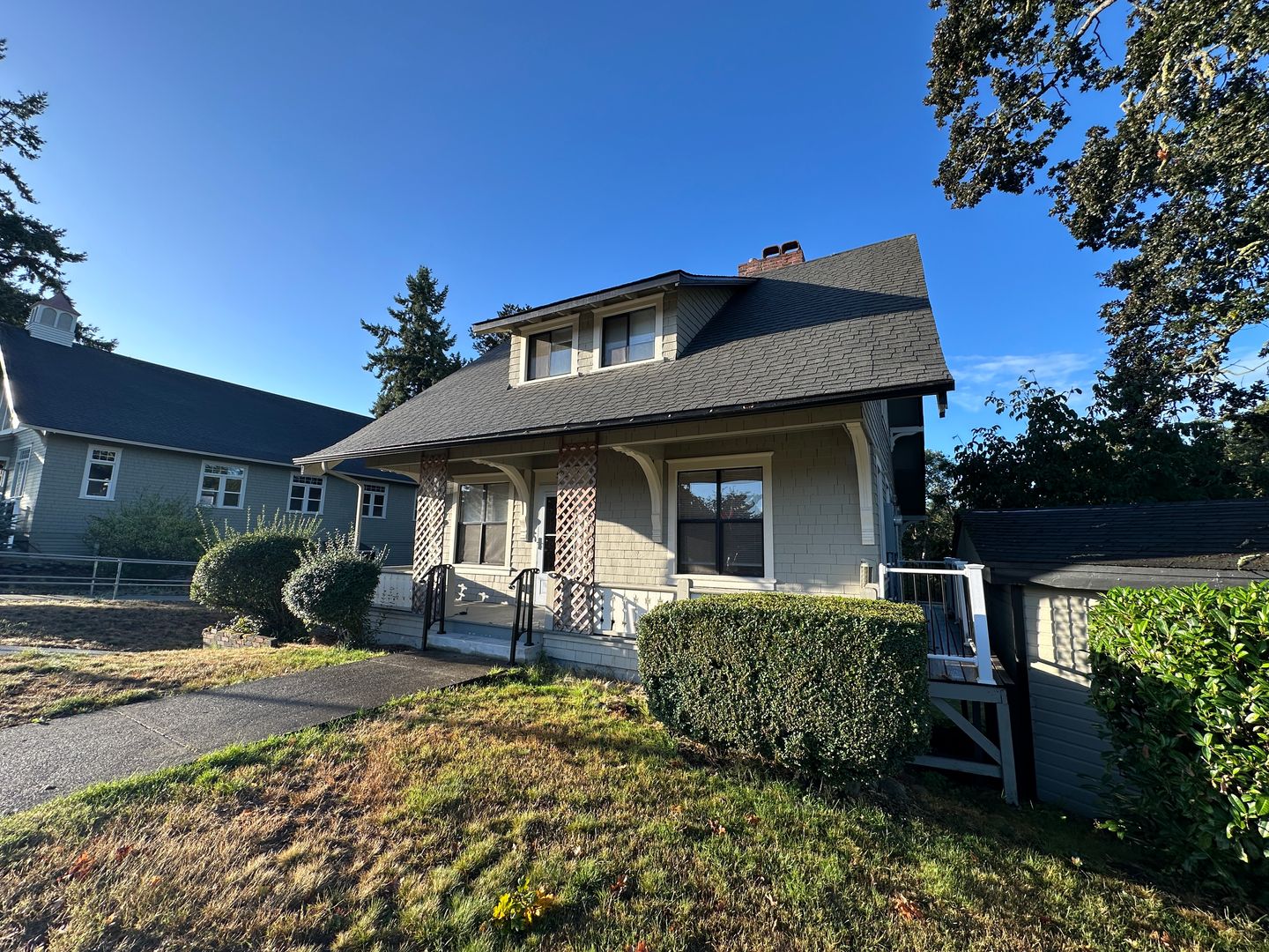 DuPont House: 508 Barksdale Avenue