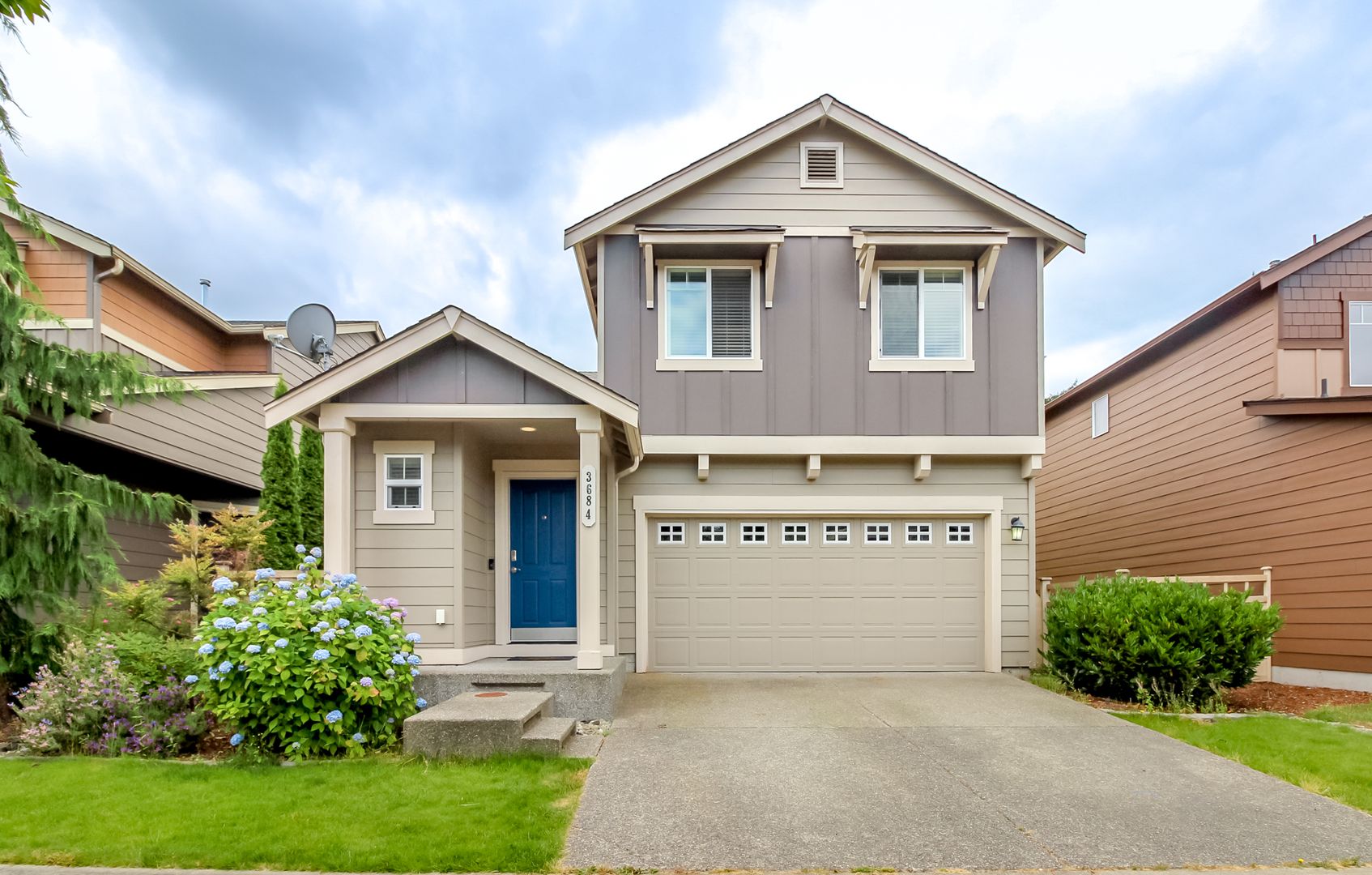 Lacey House: 3684 London Loop NE