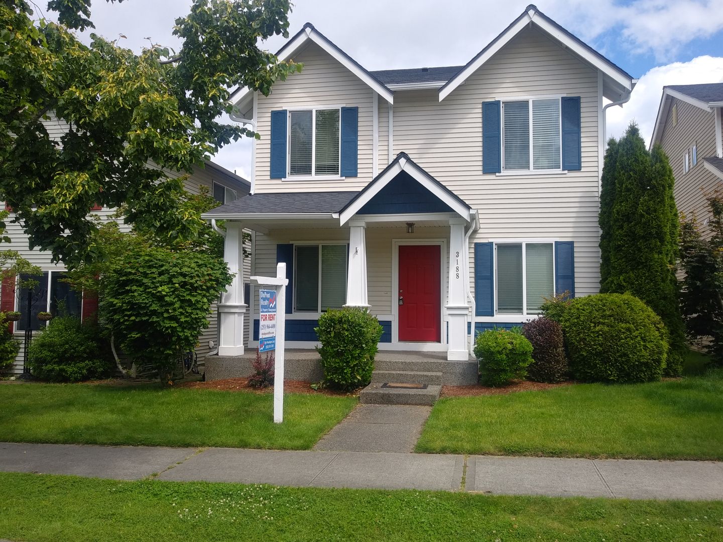 DuPont House: 3188 Hoffman Hill Boulevard
