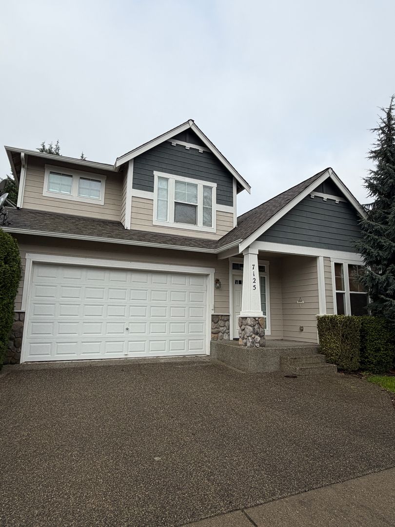 Lacey House: 7125 Axis Street Southeast