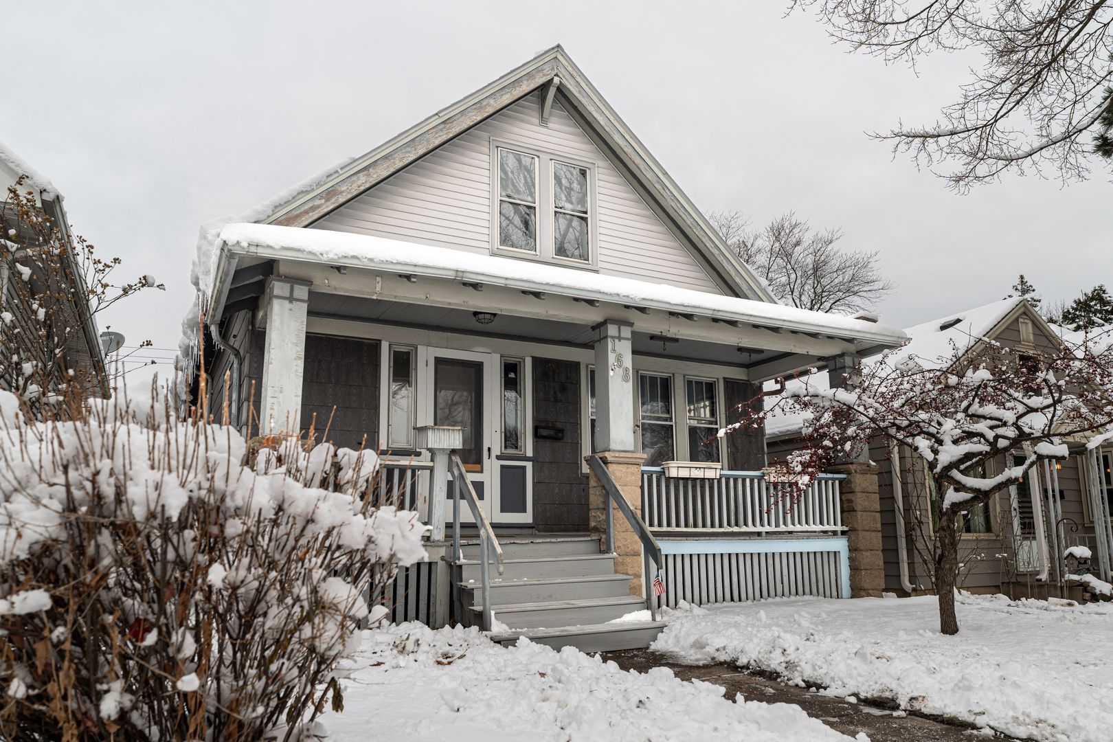 Milwaukee House: 168 E Rosedale Ave