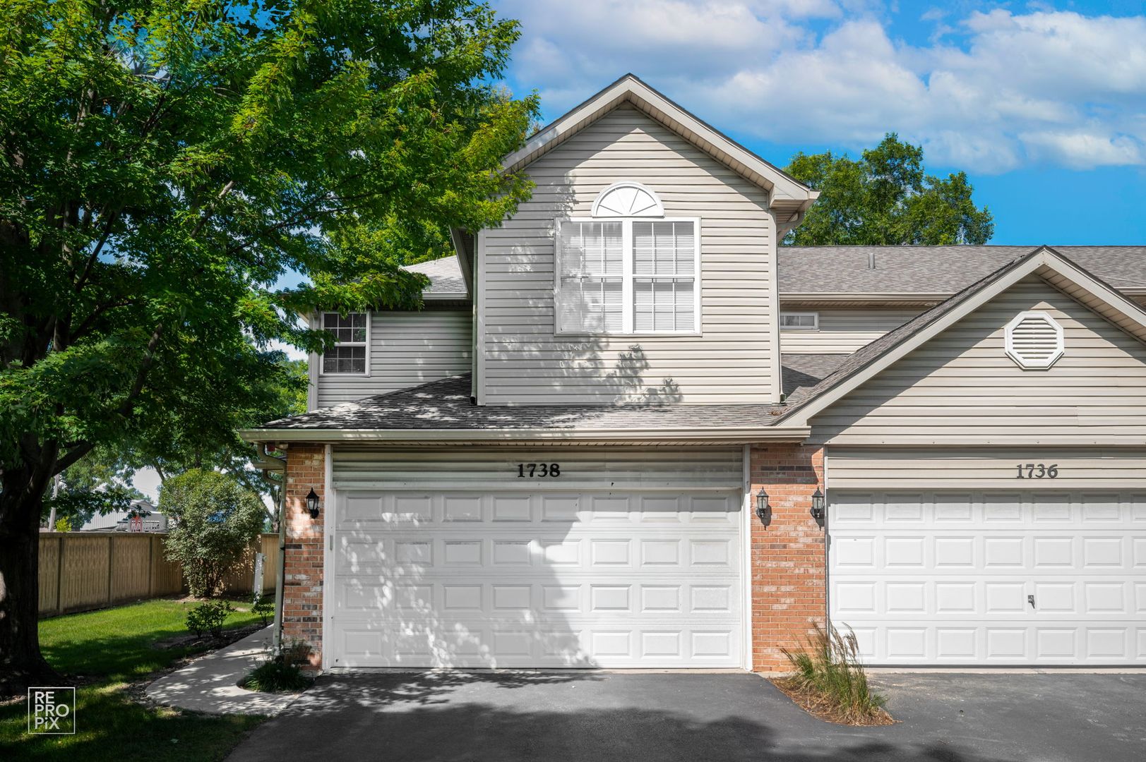 Naperville House: 1738 Windward Ave.