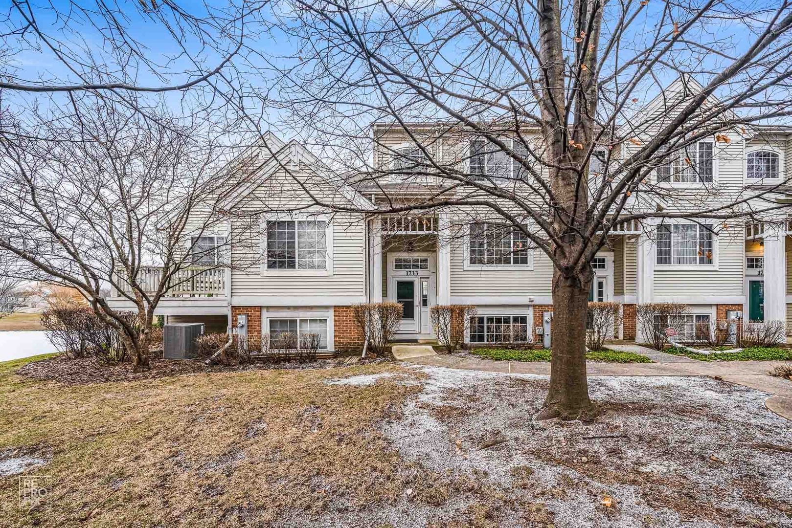 Glendale Heights House: 1733 Avalon Court