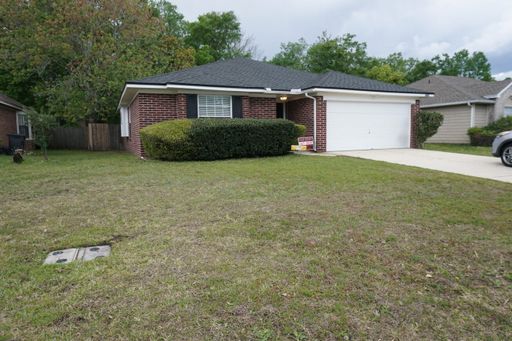 3 Bedroom 2 Bathroom Home With Garage, no additional fees – photo 1