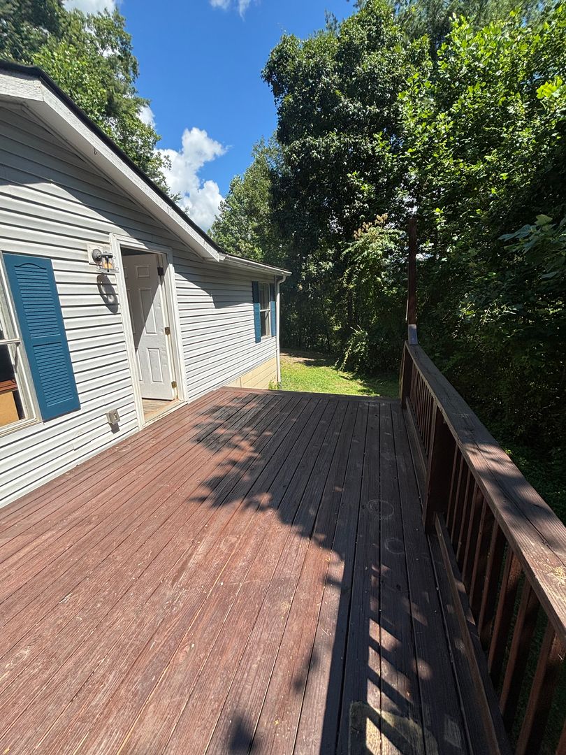 Cullowhee Apartment: 49 Button Loop