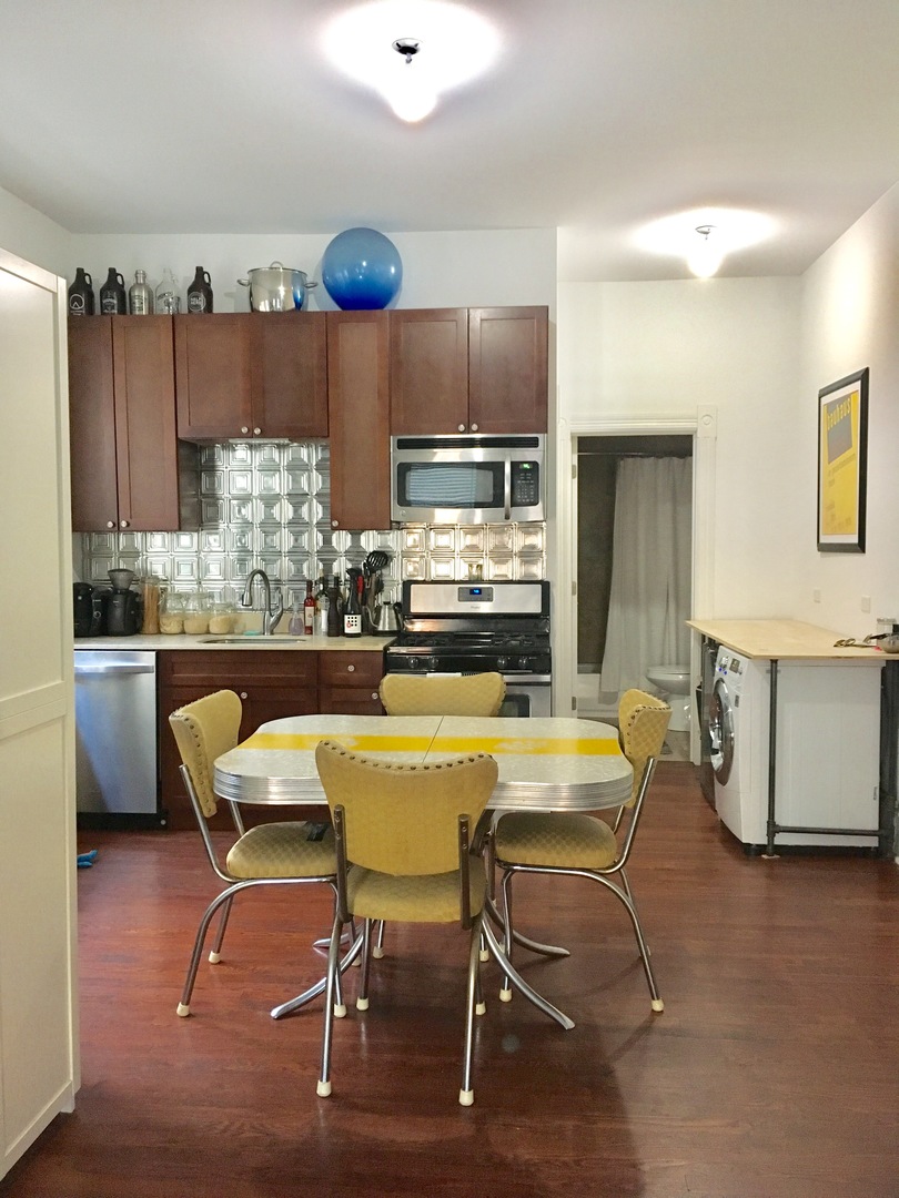 Chicago Apartment: 1657 S Throop