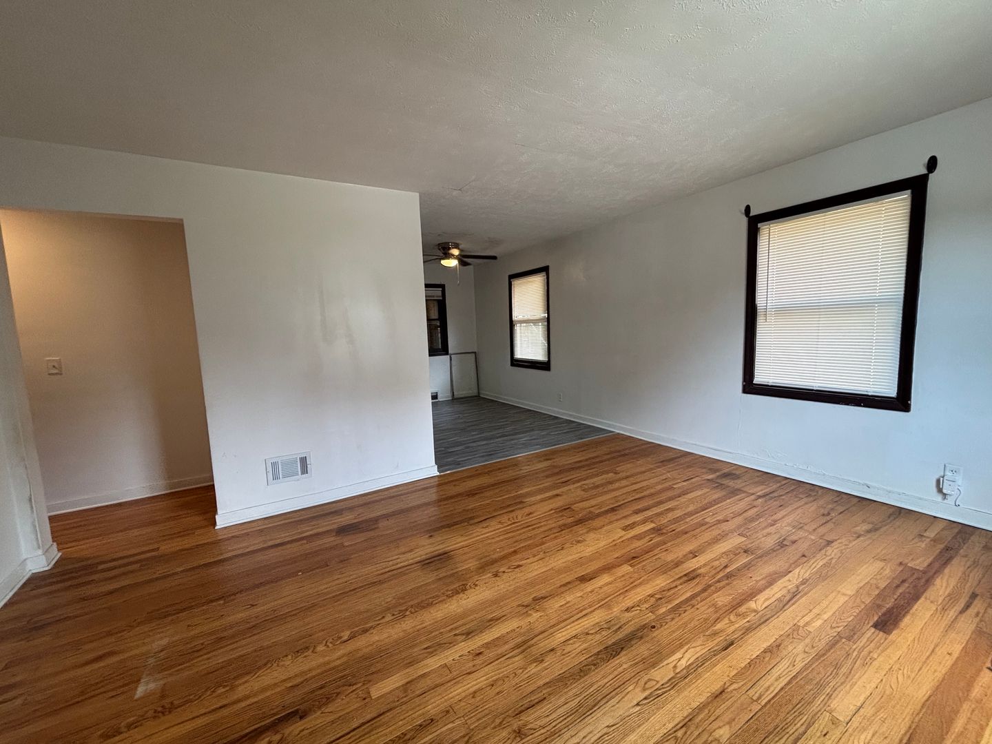 Omaha Apartment: 4520 Lafayette Ave