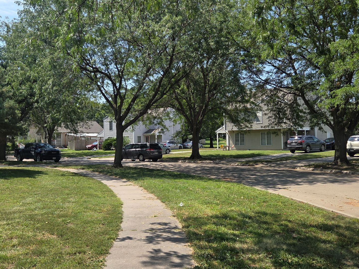 Lincoln House: 1737 N 23rd St