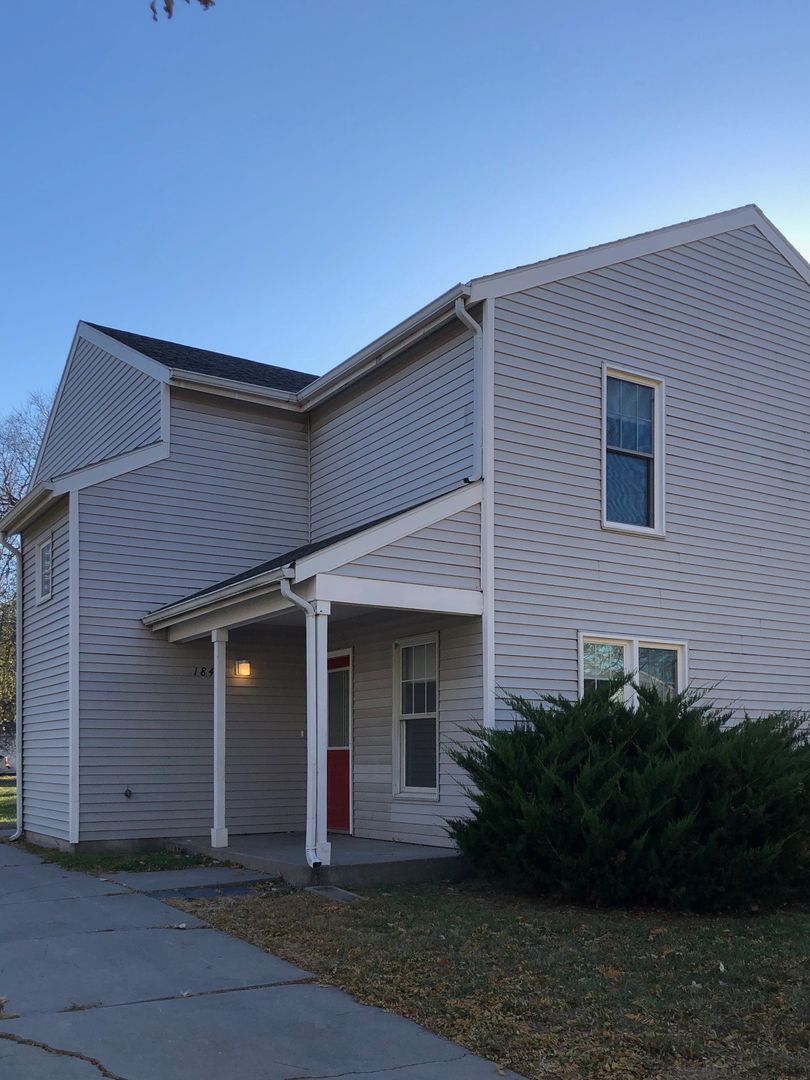 Lincoln House: 1842 Whittier St