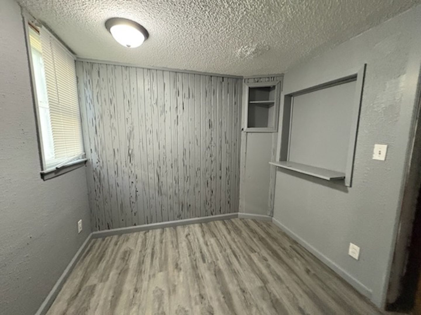 Omaha Apartment: 4108 Cuming St