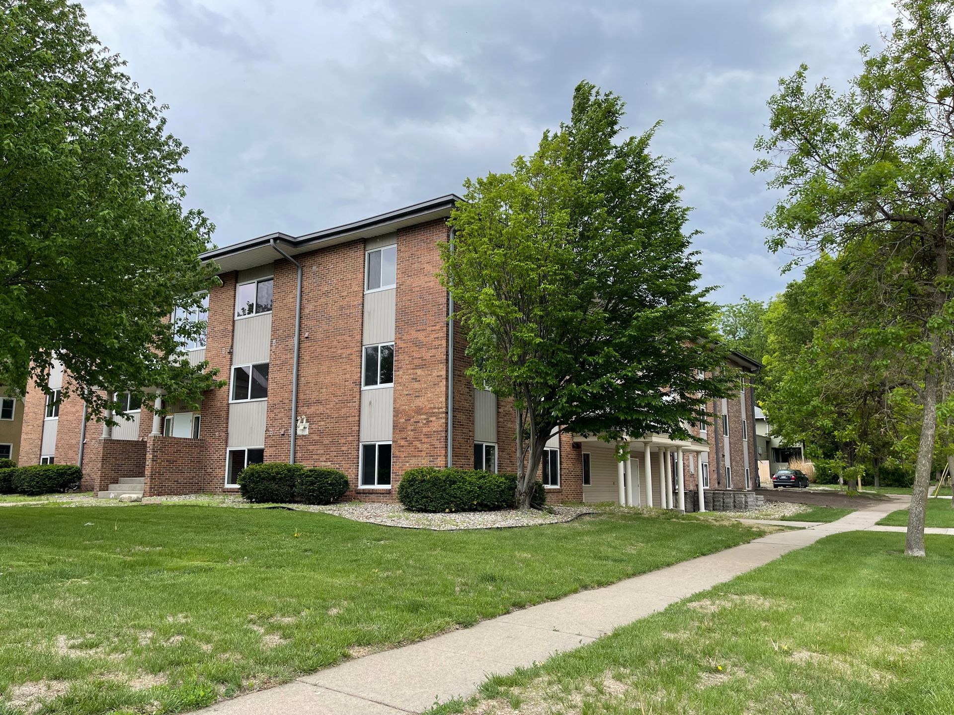 DreamVesting Loop, LLC (4001 Holdrege Street) 3 of 12