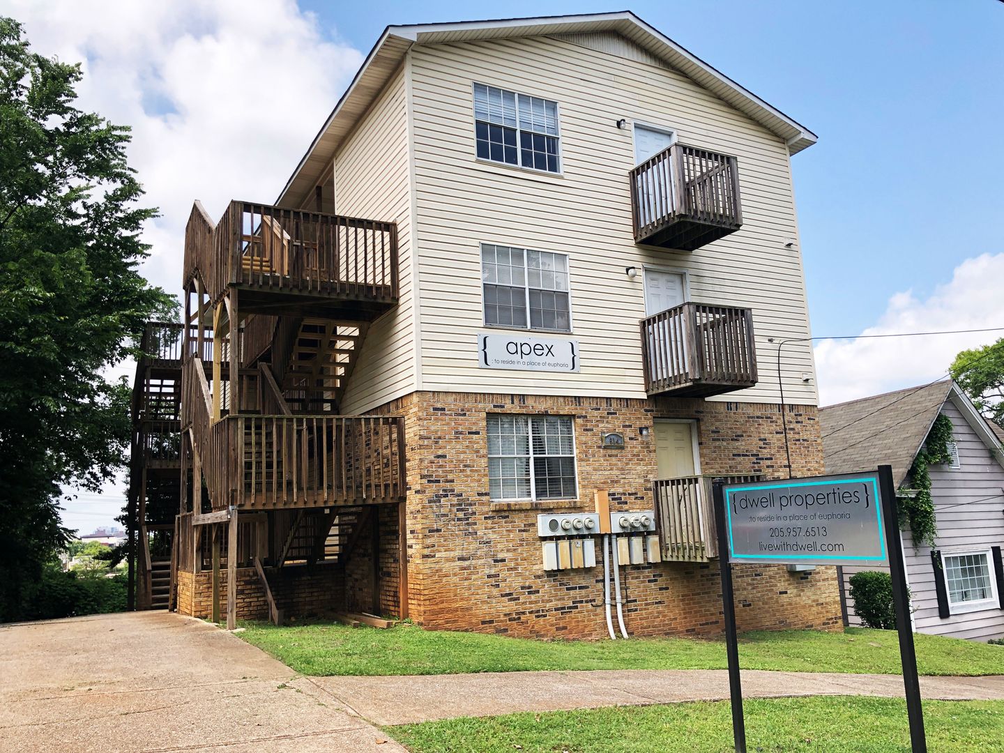 Birmingham Apartment: 614 34th Street South