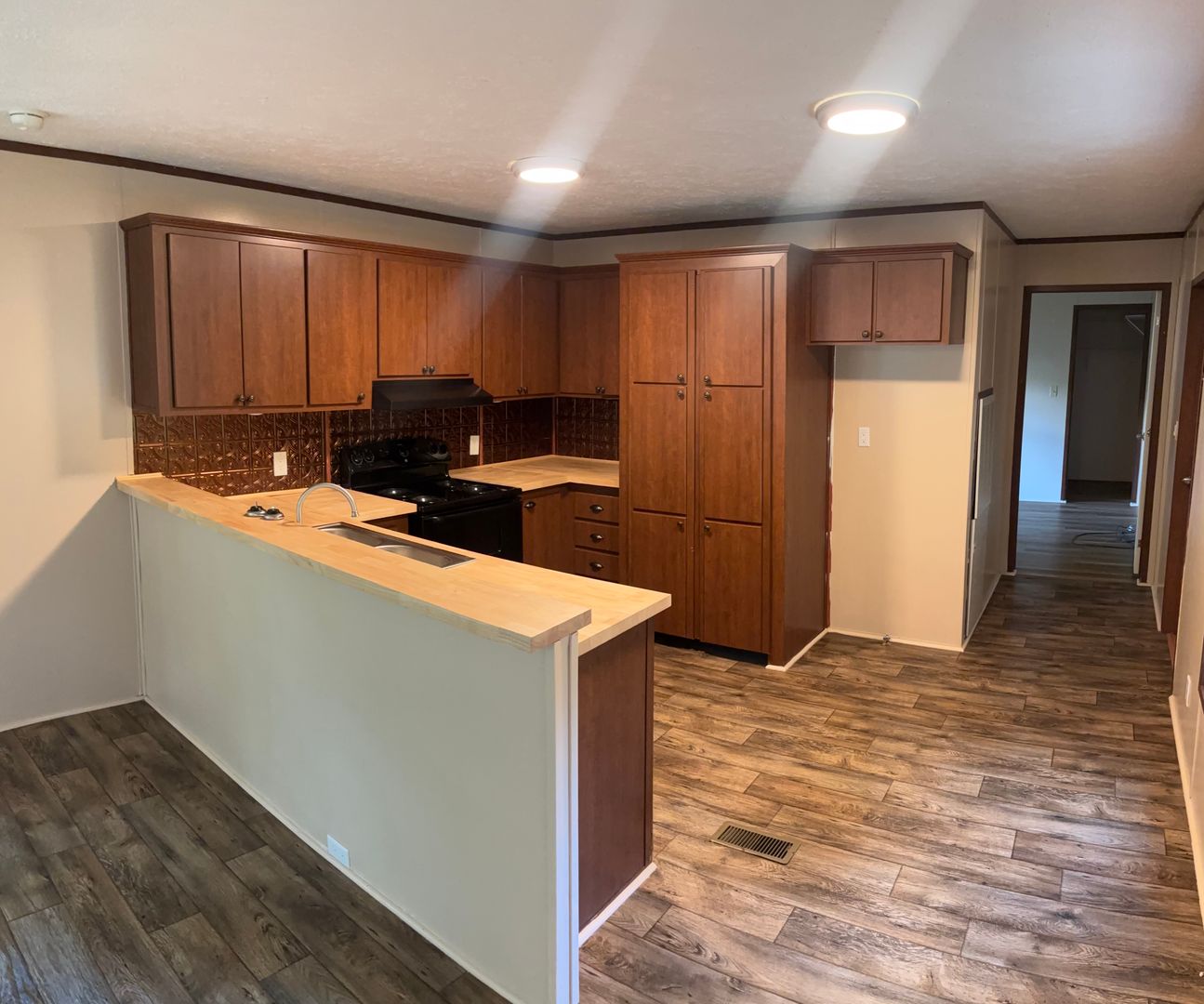 2 Bed 2 Bath Renovated Single Wide Trailer Near Lake Junaluska - $1200/Month 3 of 9