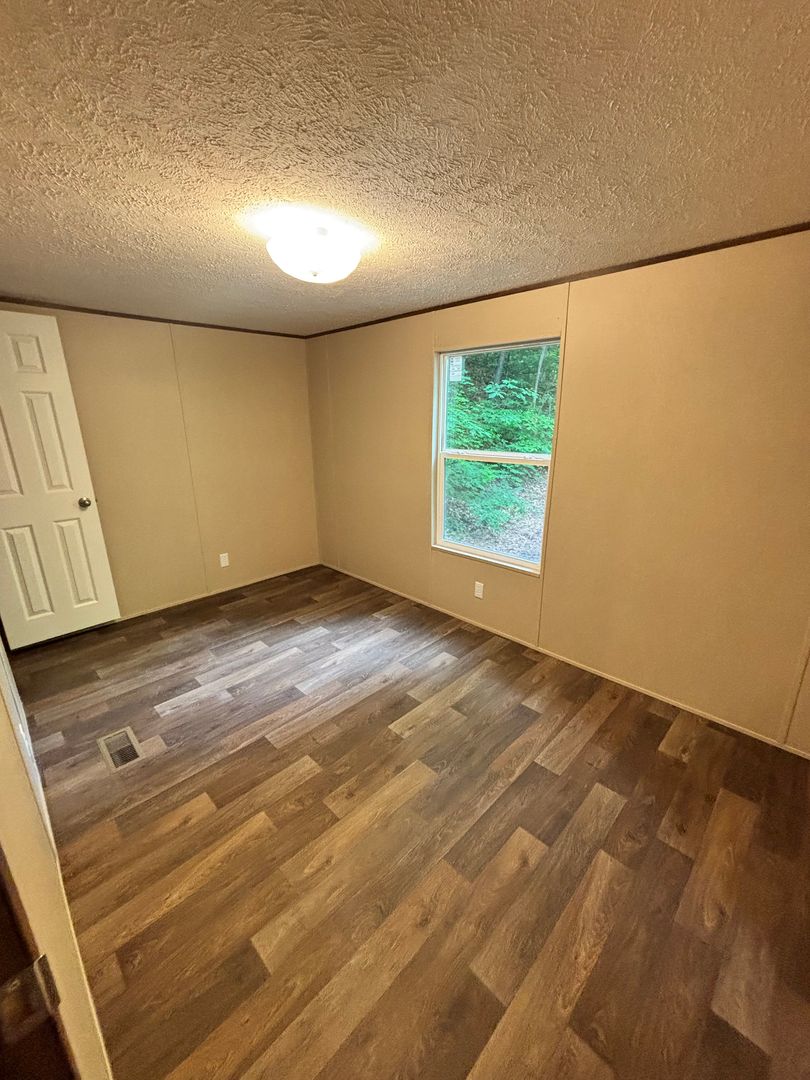 $1600 Newer Mobile Home for Rent - 3bed/2 bath Near Lake Junaluska 3 of 7