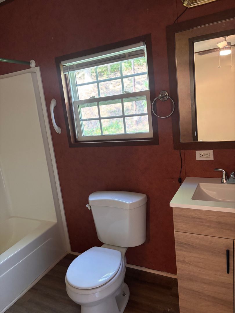 2 Bed 2 Bath Renovated Single Wide Trailer Near Lake Junaluska - $1200/Month 6 of 9