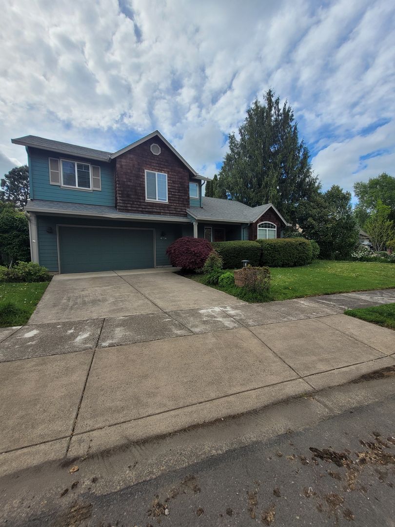 Eugene House: 4724 Spring Meadow Ave.