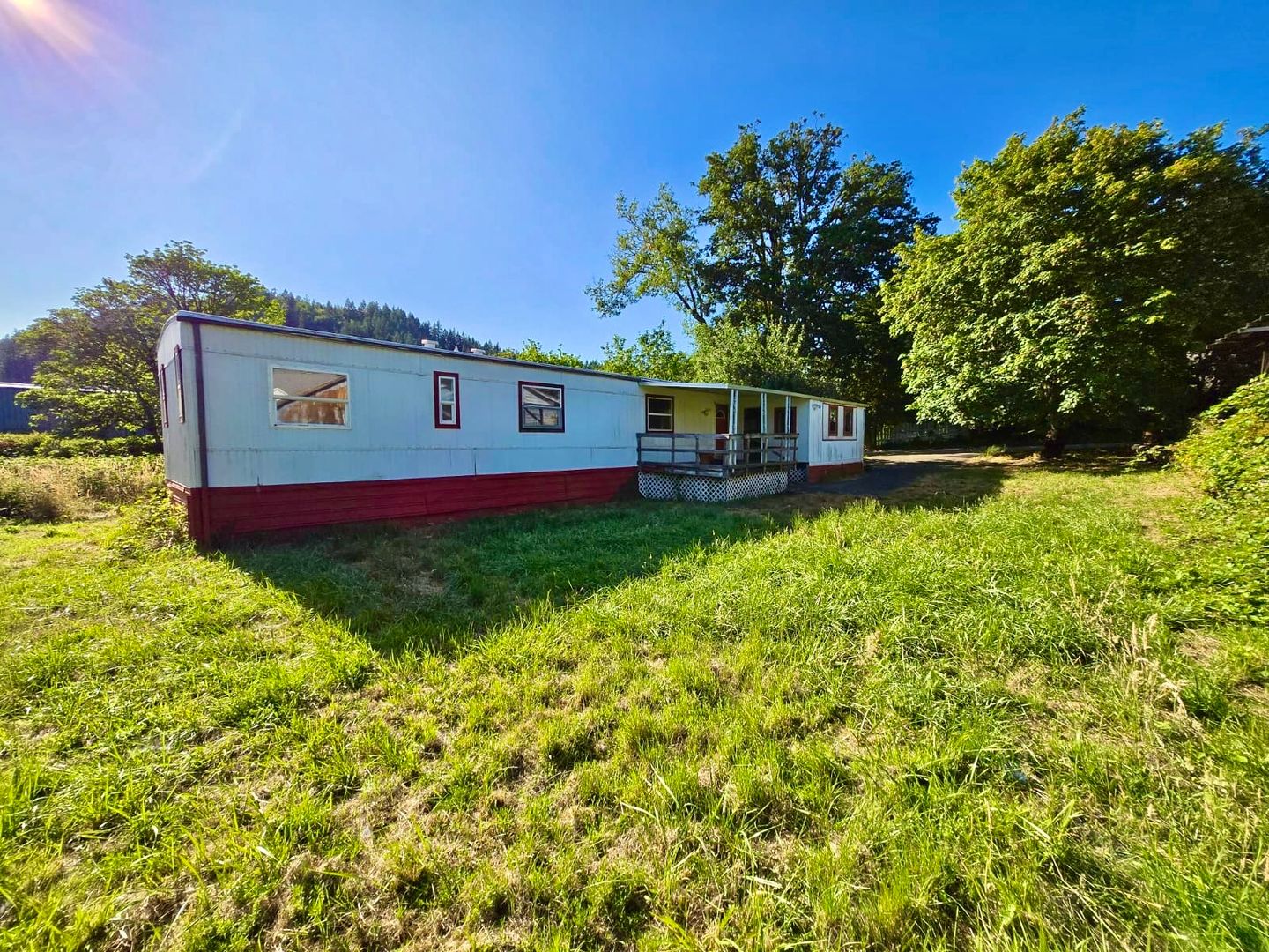 Drain House: 189 E. C Ave.