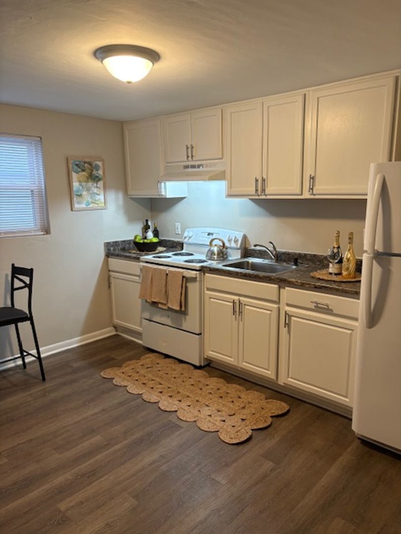 Virginia Beach Apartment: 710-727 20th Street