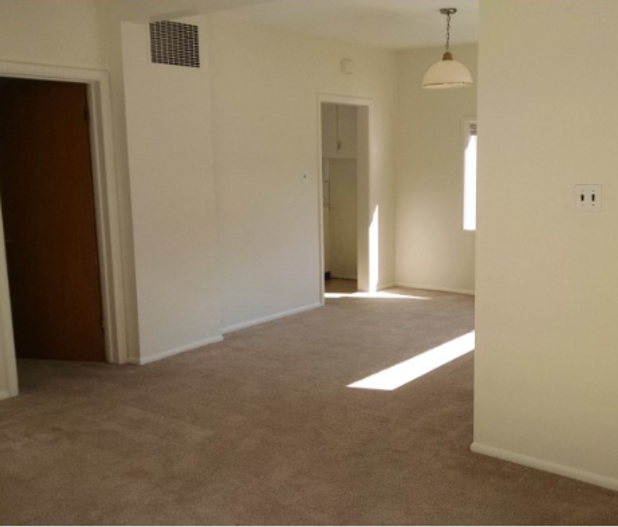 Bellingham Apartment: 617 North State Street