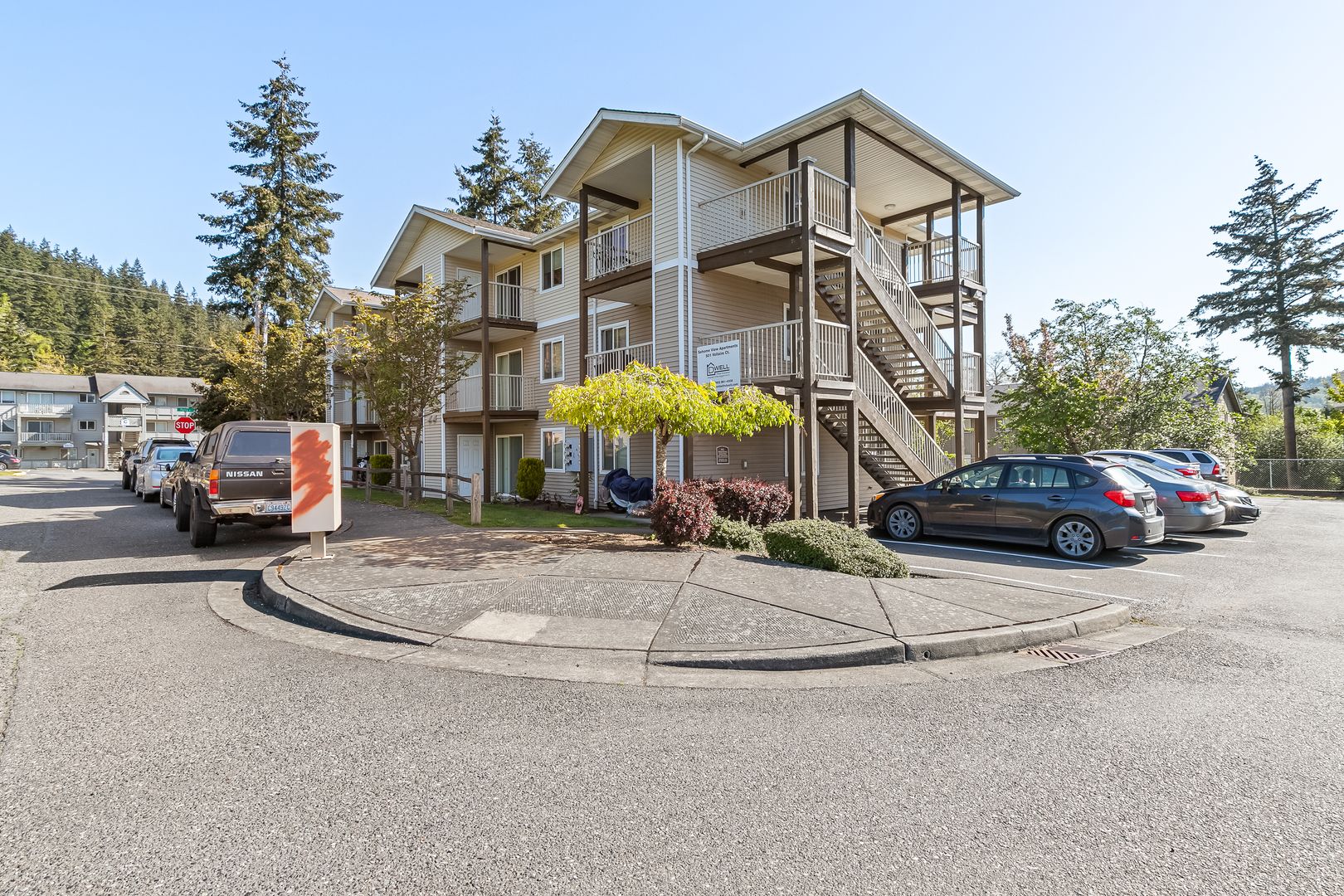 Bellingham Apartment: 501 Voltaire Court
