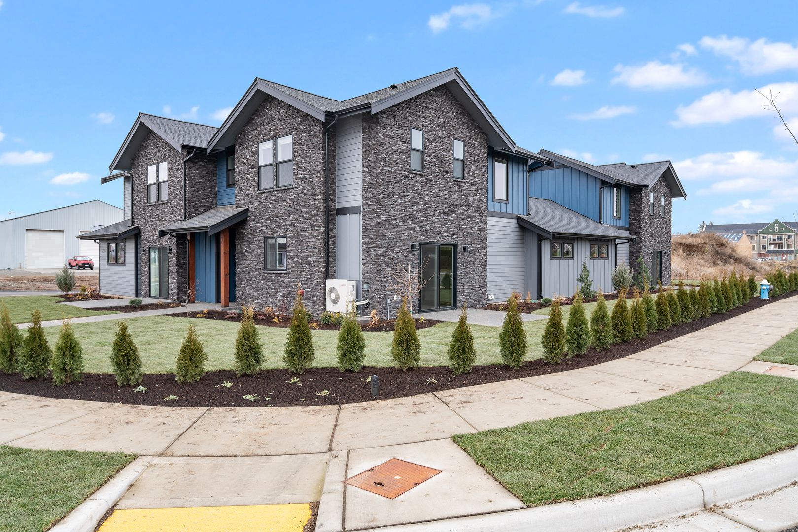 Lynden Apartment: 2202 DeJong Drive