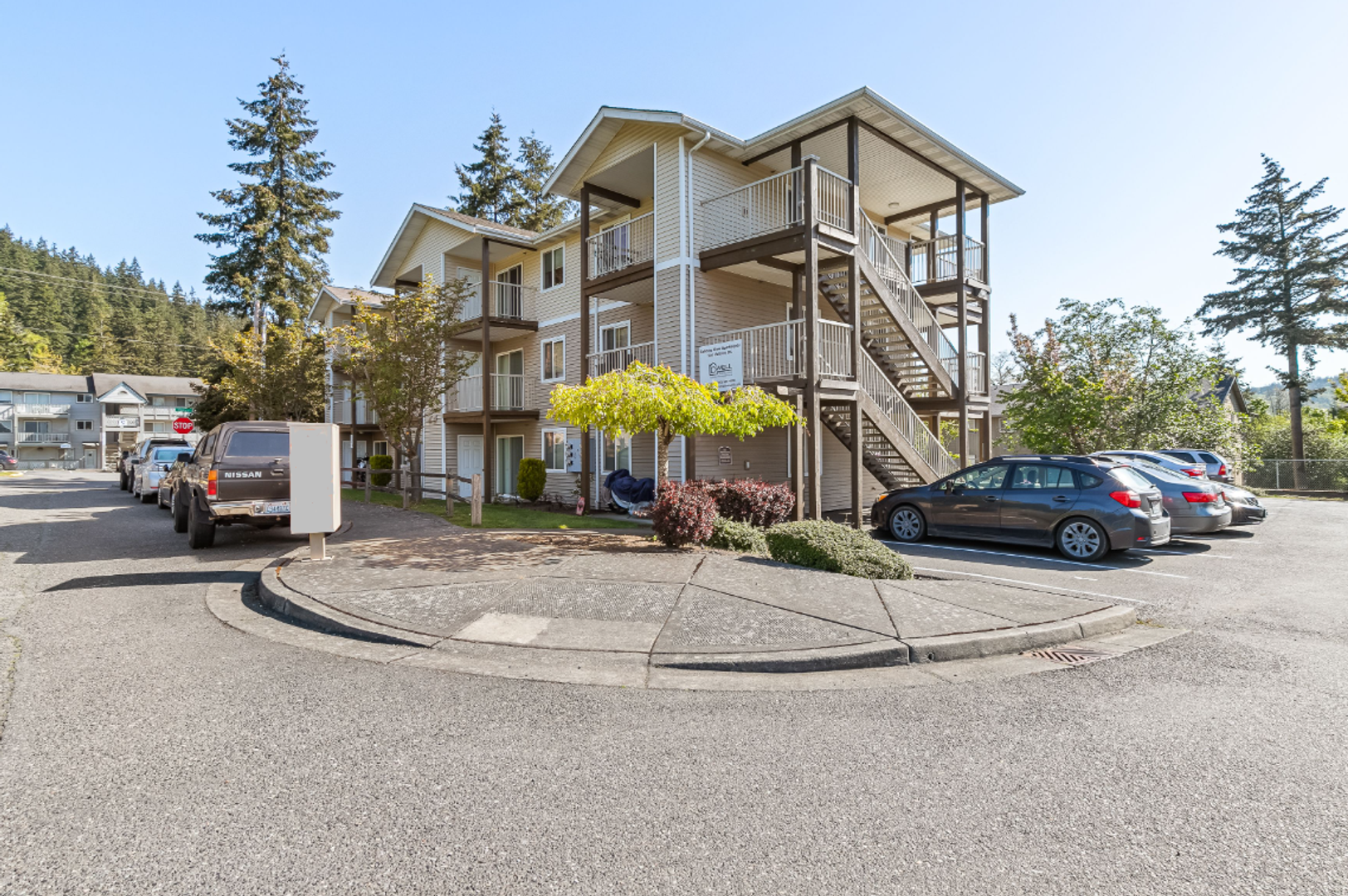 Bellingham Apartment: 501 Voltaire Court