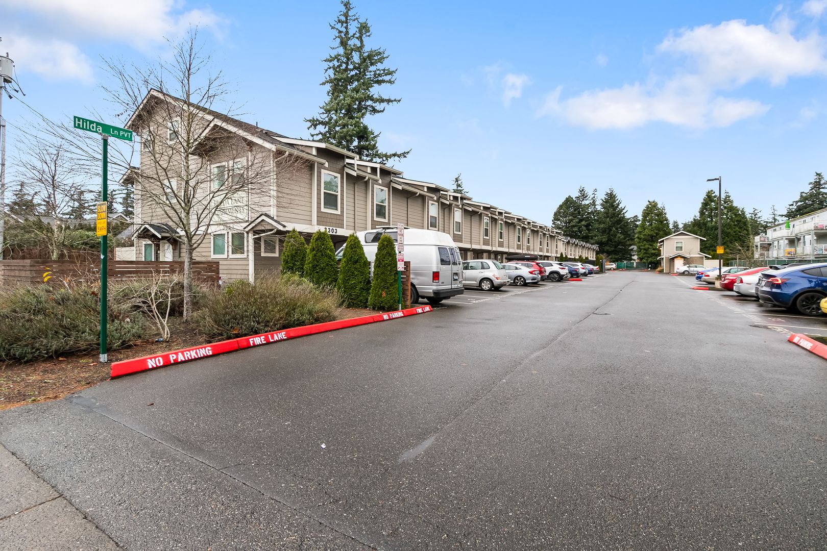 Bellingham Apartment: 3303 Hilda Lane,