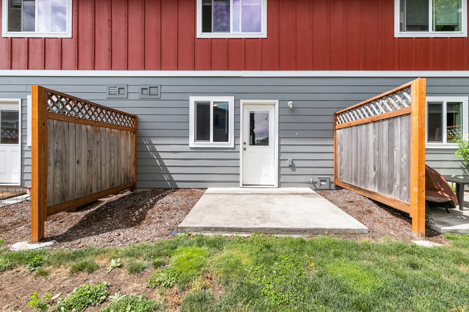 Bellingham Apartment: Eureka Townhomes East