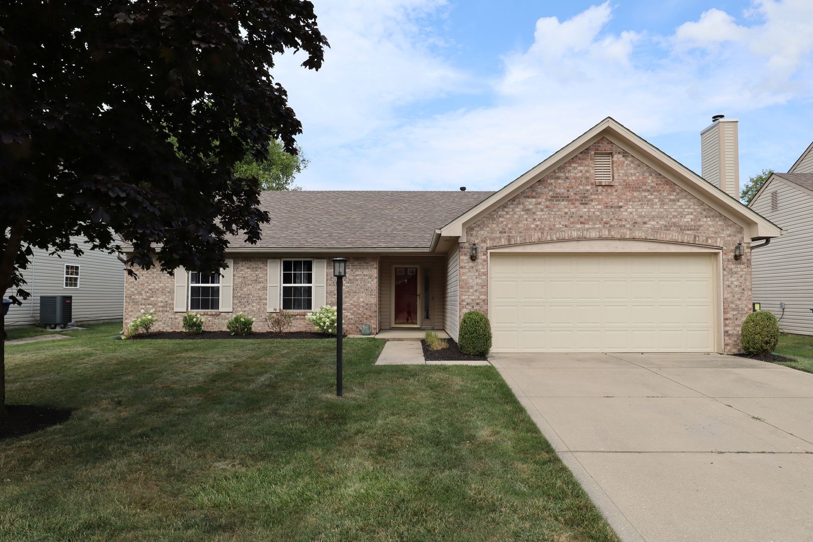 Fishers House: 12838 Sovereign Ln