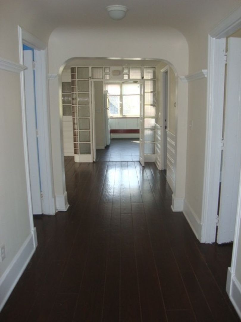 New Haven Apartment: 260 Dwight Street - K