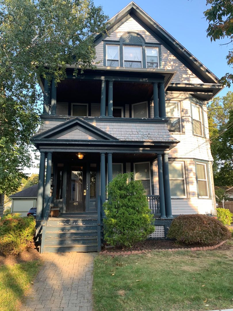 New Haven Apartment: 405 Central Ave