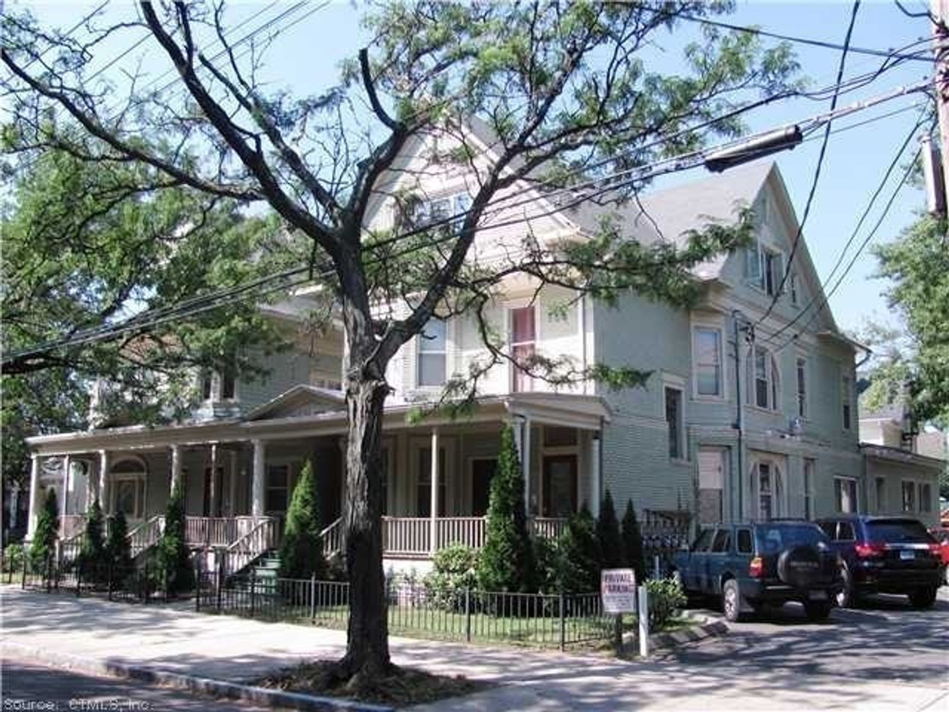 New Haven Apartment: 260 Dwight Street - A