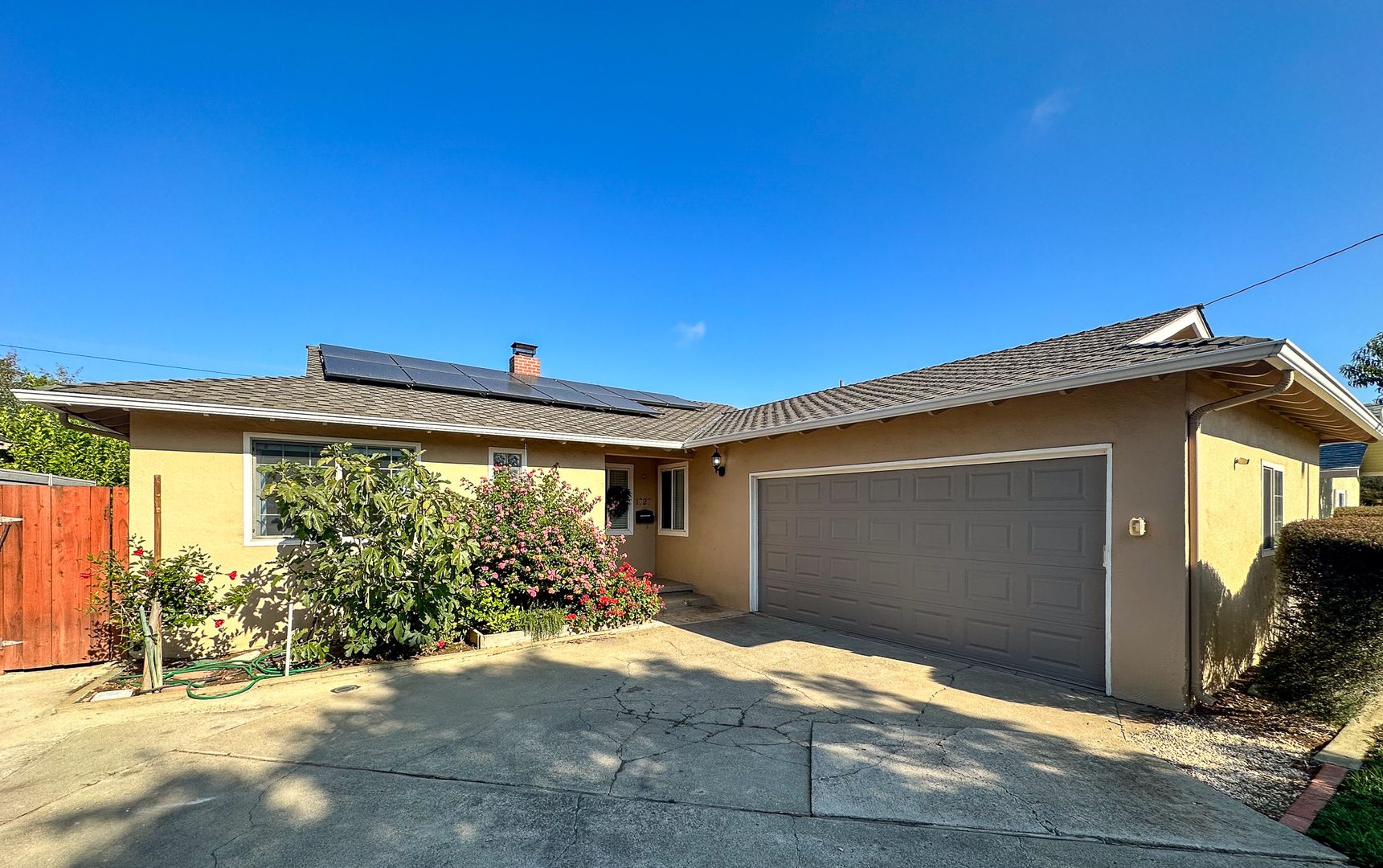 San jose House: 1727 Coralee Dr