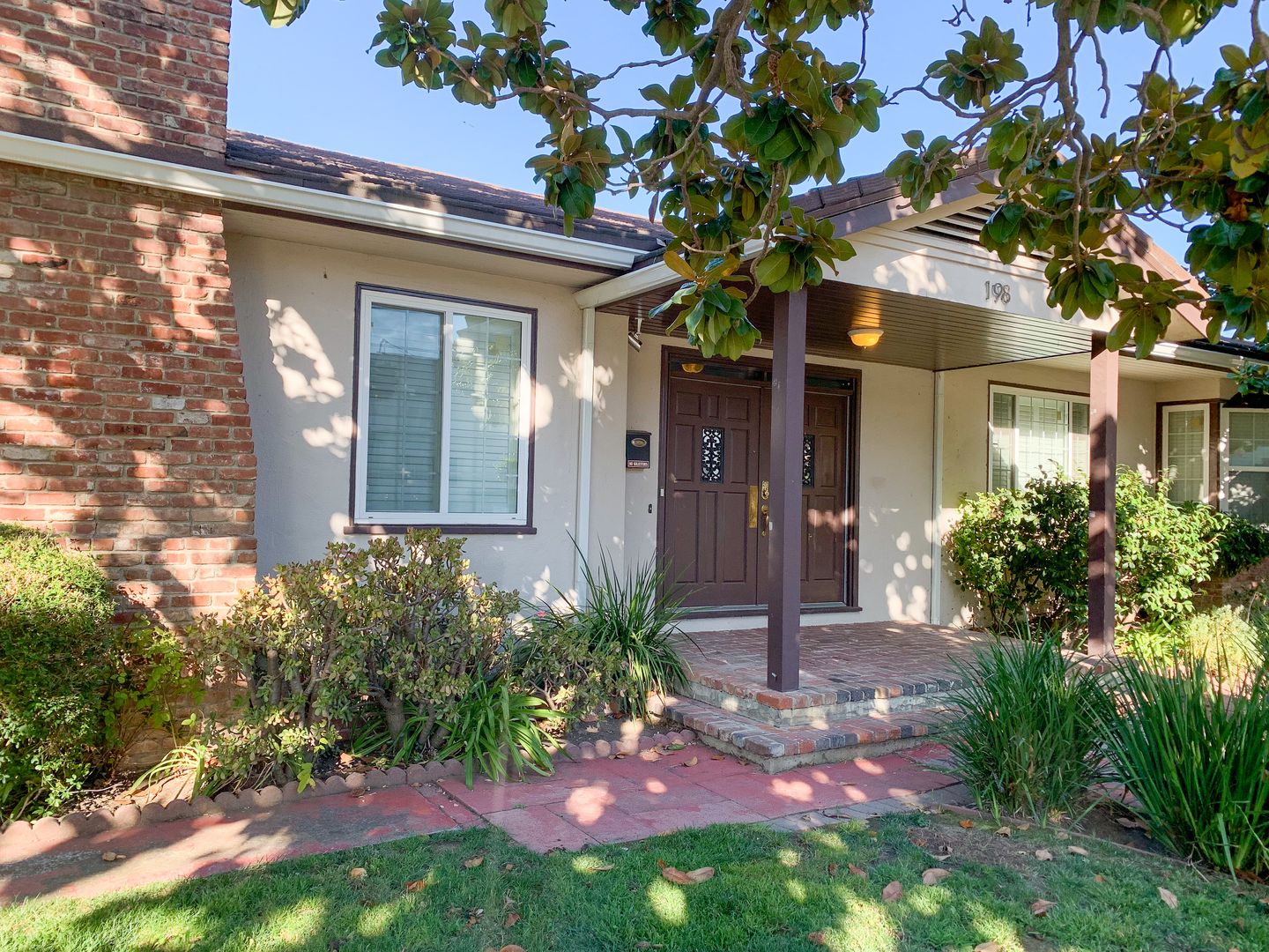 Mountain View House: 198 Dalma Dr
