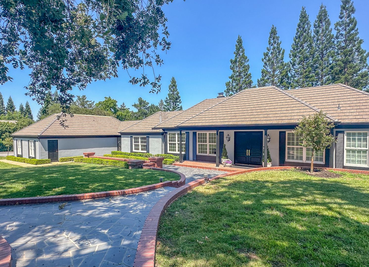 Saratoga House: 14402 Donna Lane
