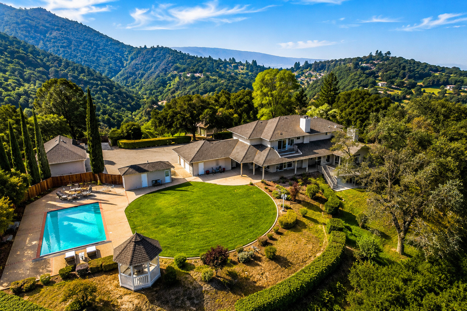 Los Gatos House: 17299 Deer Park Rd