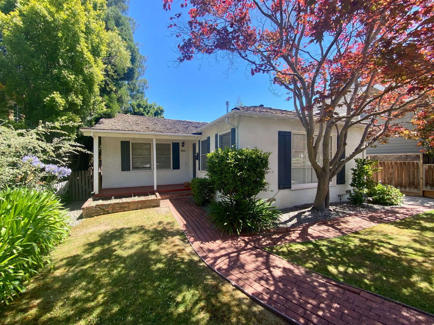 Palo Alto House: 260 Colorado Ave