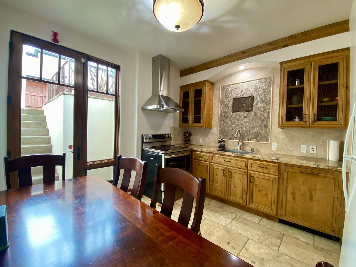 Los Gatos House: 642 San Benito Ave