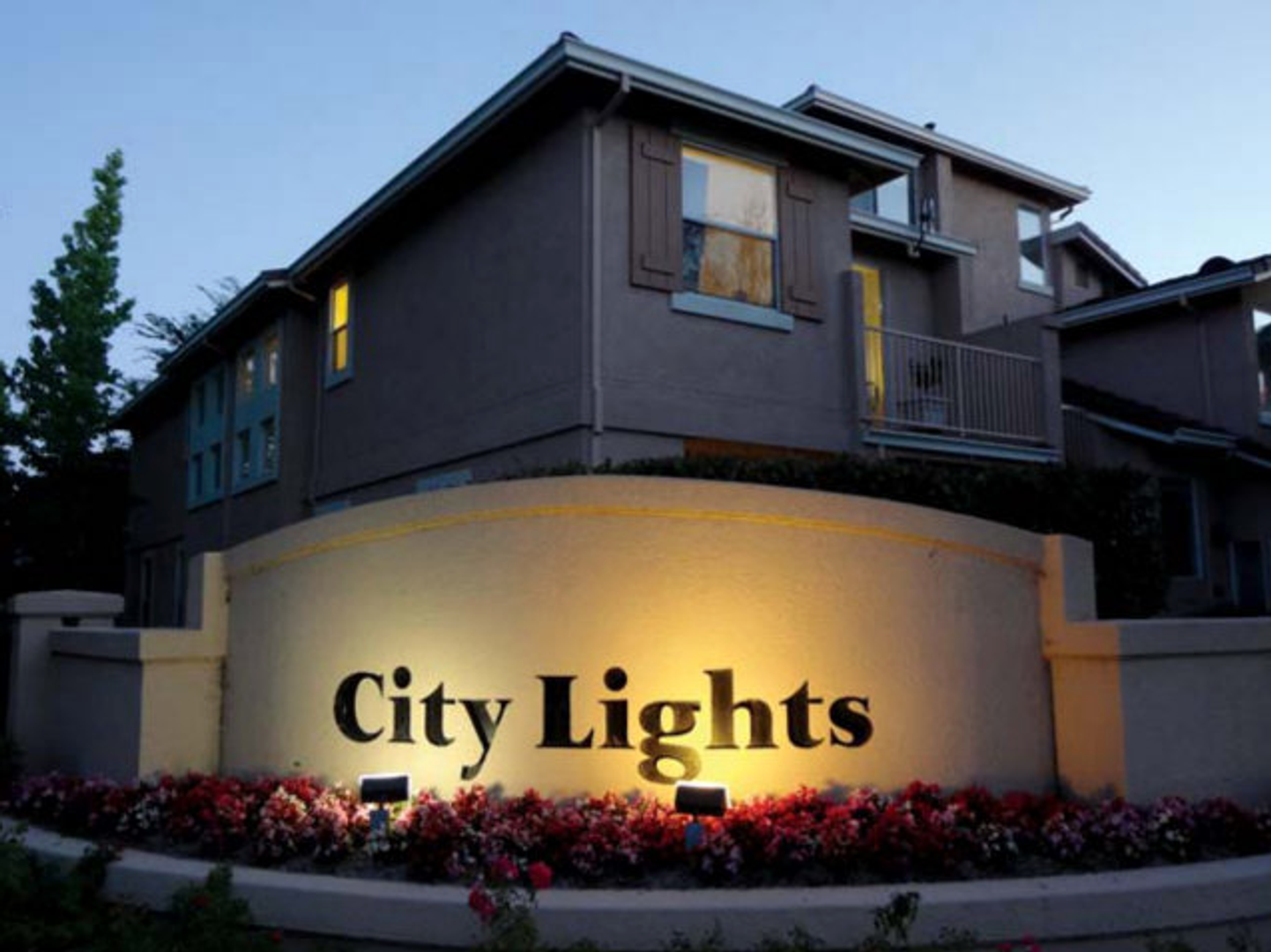 San Jose House: 3406 City Lights Place