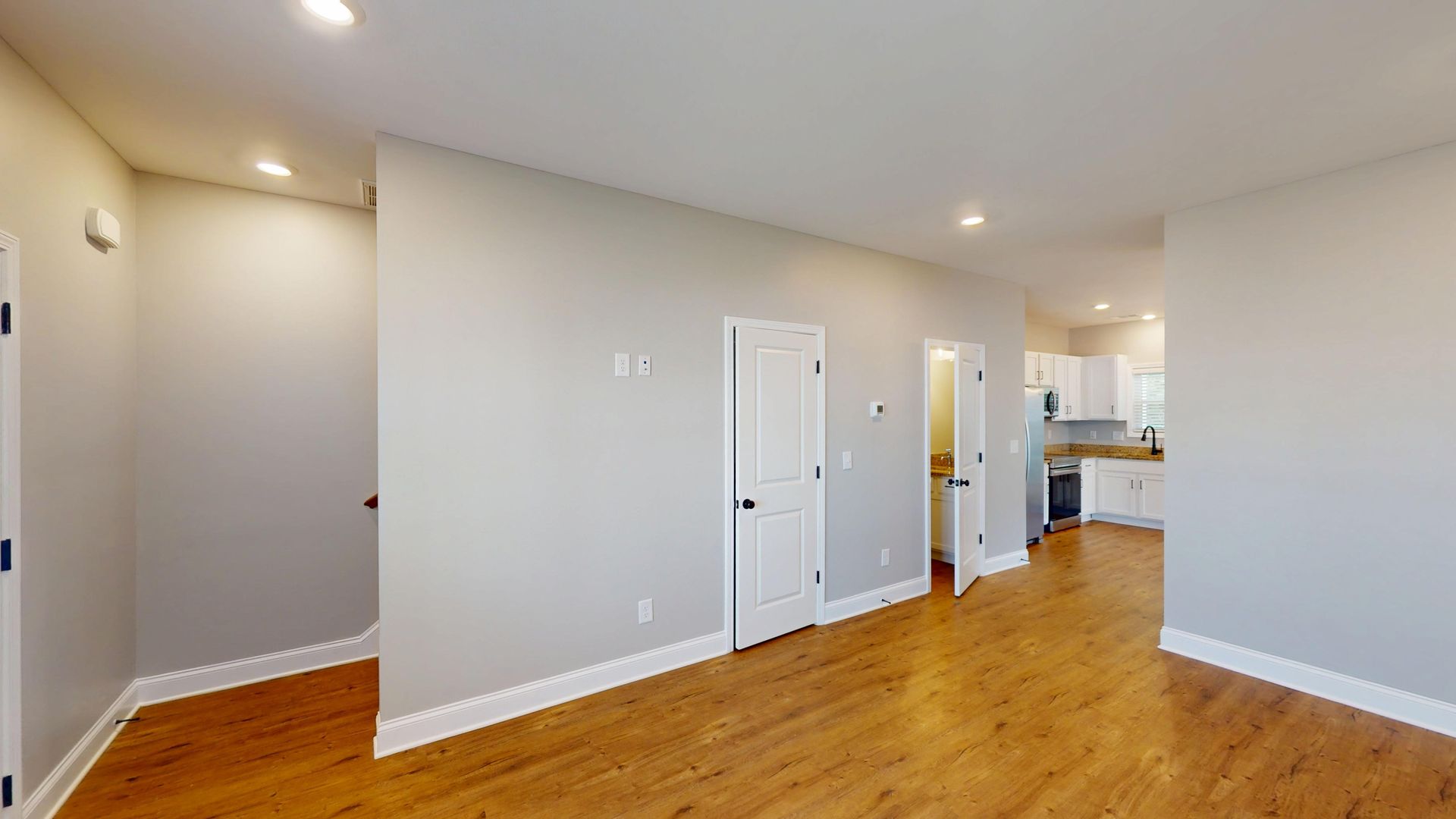 Columbia Townhome: 715 Joshua St